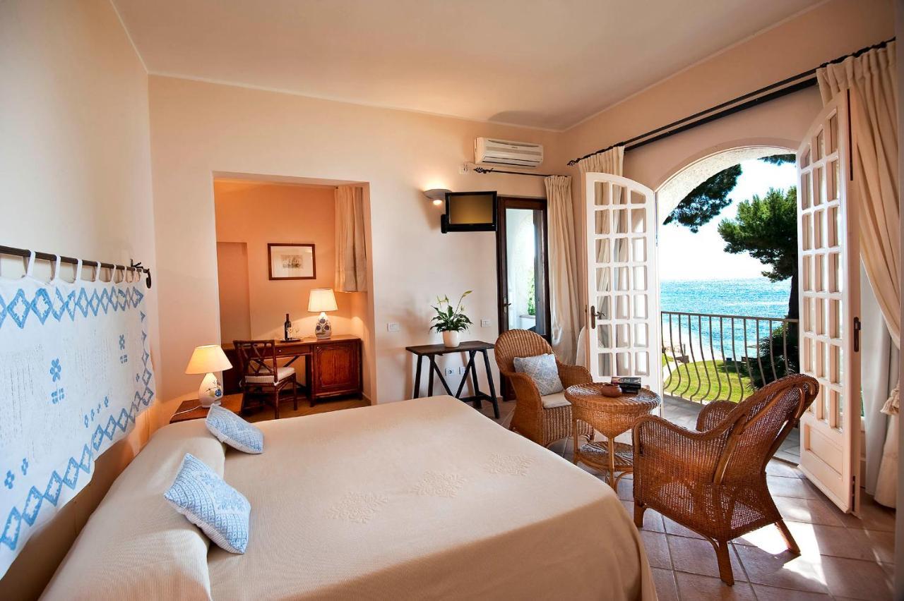 Hotel Is Morus Relais Santa Margherita di Pula Exterior foto