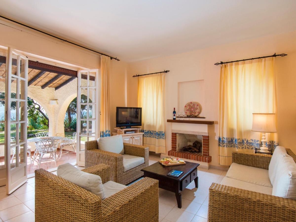 Hotel Is Morus Relais Santa Margherita di Pula Exterior foto