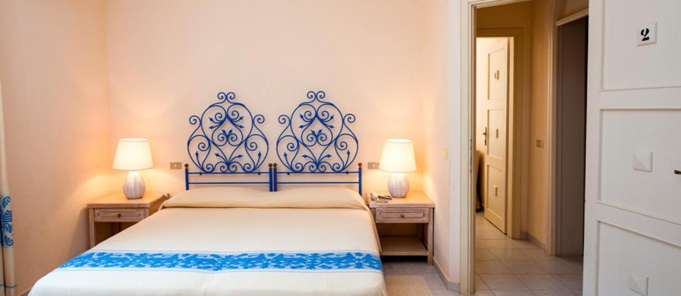 Hotel Is Morus Relais Santa Margherita di Pula Habitación foto