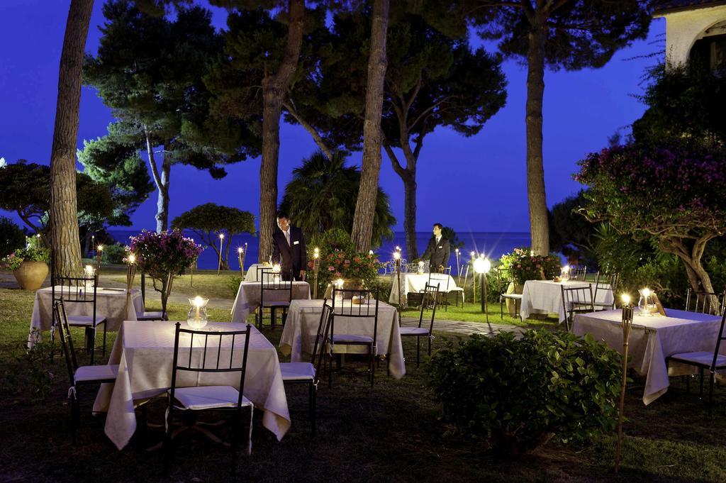 Hotel Is Morus Relais Santa Margherita di Pula Exterior foto
