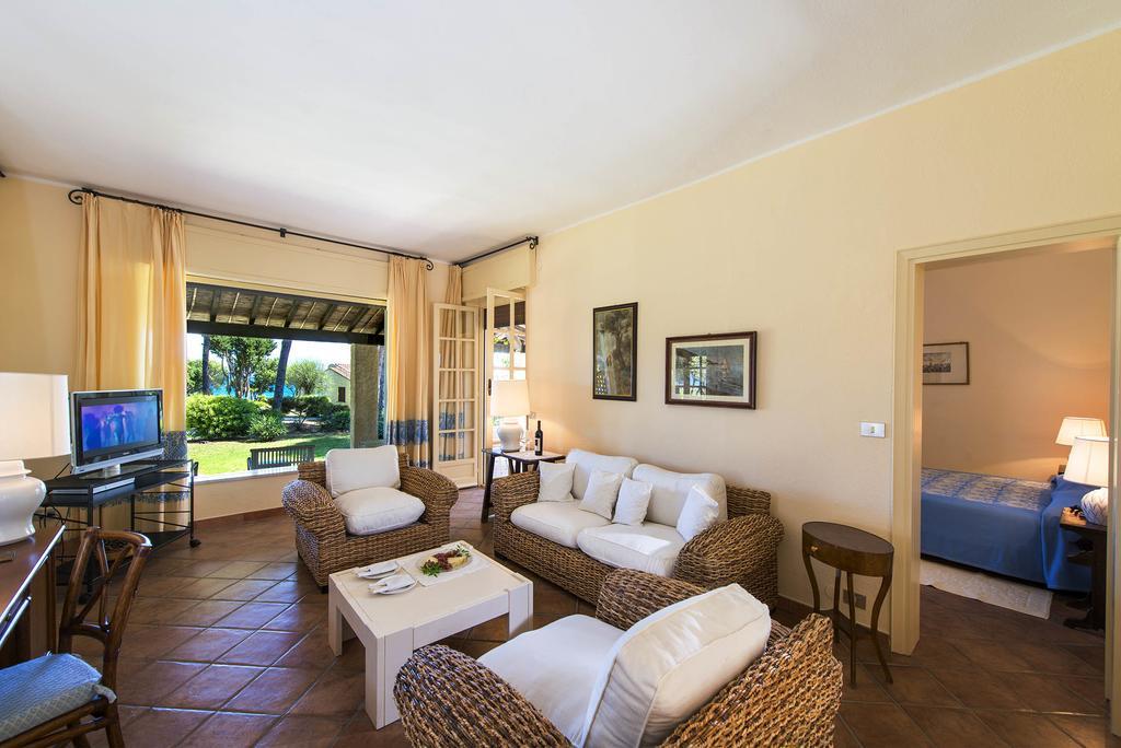 Hotel Is Morus Relais Santa Margherita di Pula Exterior foto